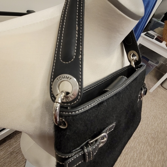 Tommy Hilfiger Vintage Style Faux Fur Shoulder Bag - Picture 10 of 12